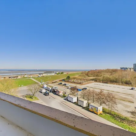 Haus Atlantic Whg. 507, Strandhausallee 29, Cuxhaven-doese, Seesicht * Cuxhaven